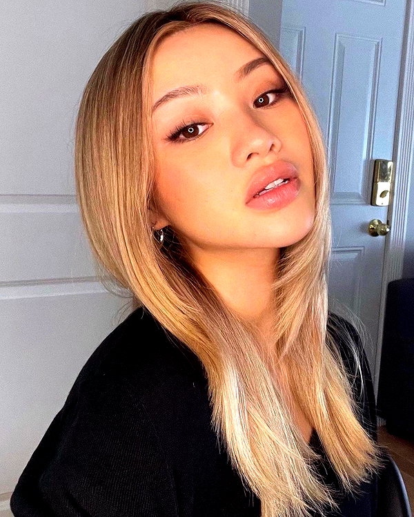 baddiesessence instagram image archive image