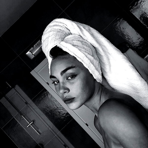 maya.keyy instagram image archive image