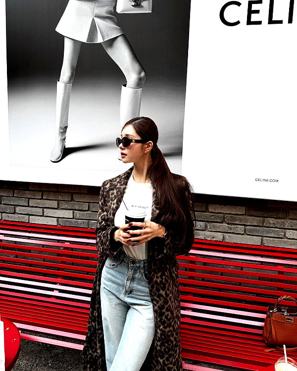 dear.zia instagram image archive image