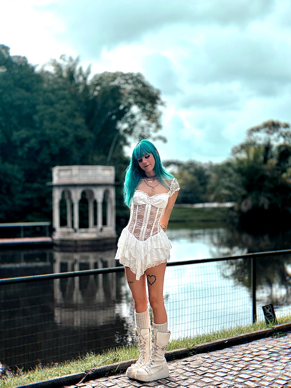 jadelaverne instagram image archive image