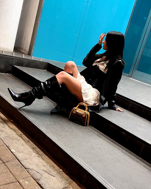 alice_hez instagram image archive image