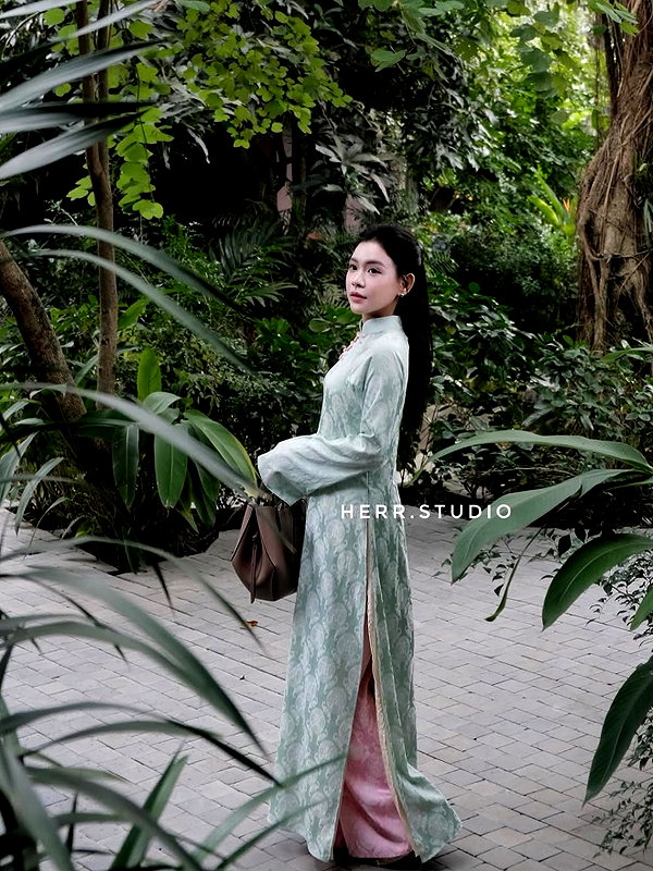 lyhythuedoxinh instagram image archive image