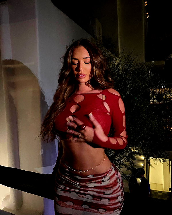 staskaranikolaou instagram image archive image