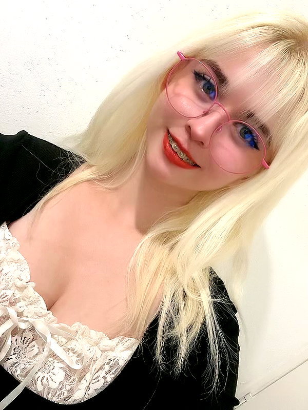 luly1980s instagram image archive image