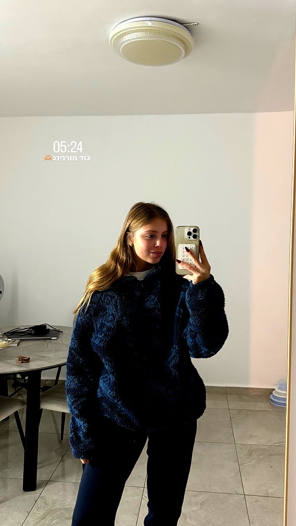 mishel_d_ instagram image archive image
