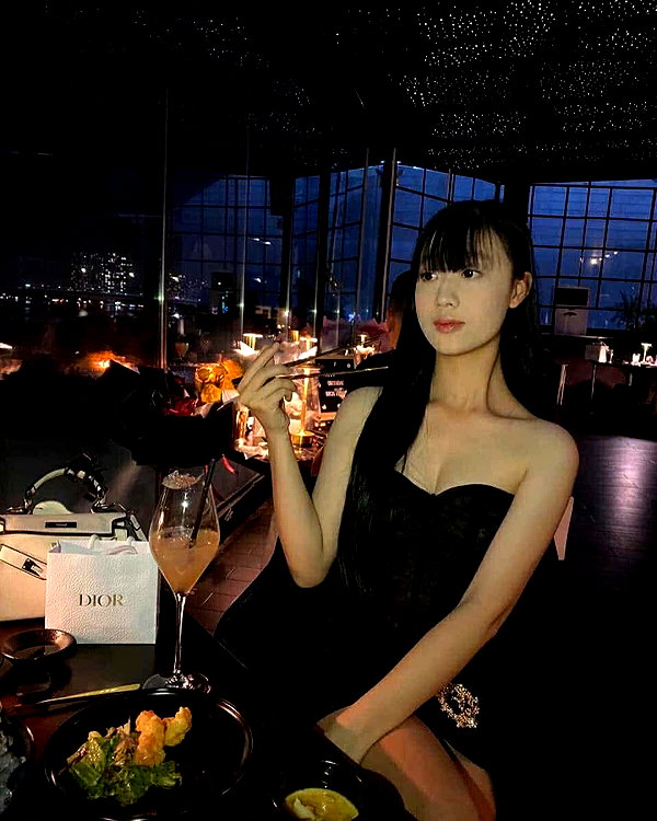 lyhythuedoxinh instagram image archive image