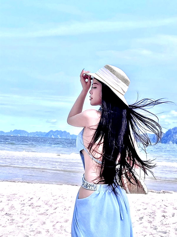 lyhythuedoxinh instagram image archive image