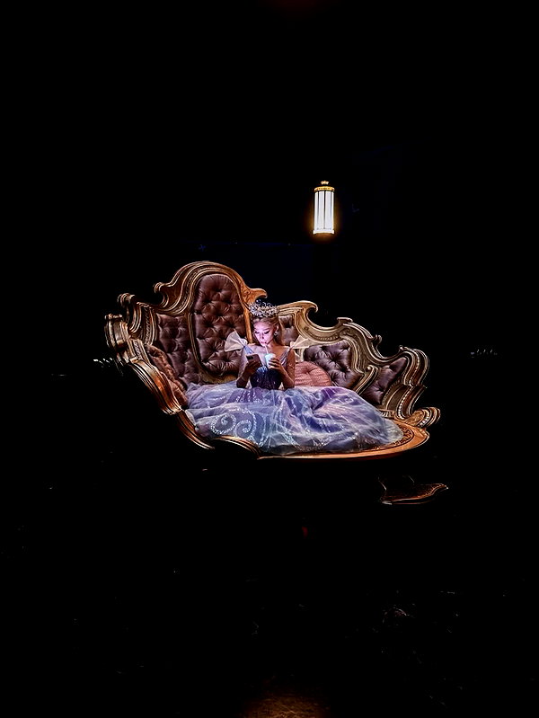 arianagrande instagram image archive image