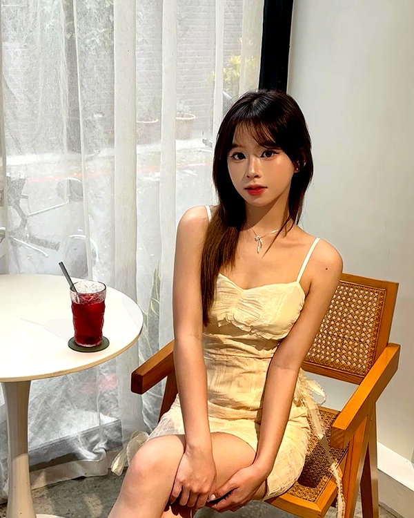 e.shao_417 instagram image archive image