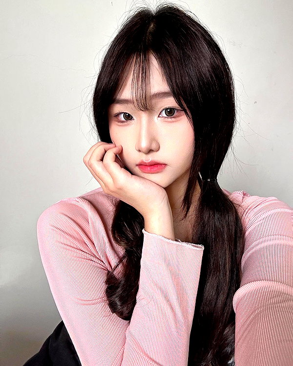 lai_931201 instagram image archive image