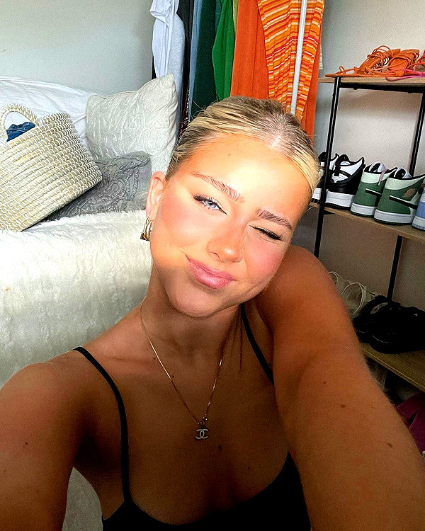 sophadophaa_ instagram image archive image