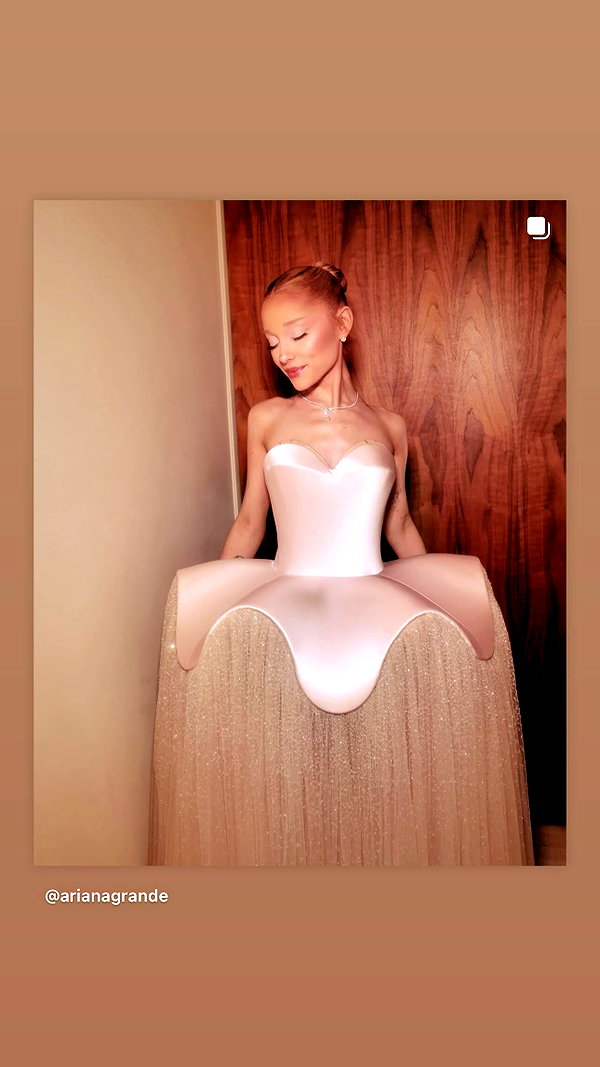 arianagrande instagram image archive image