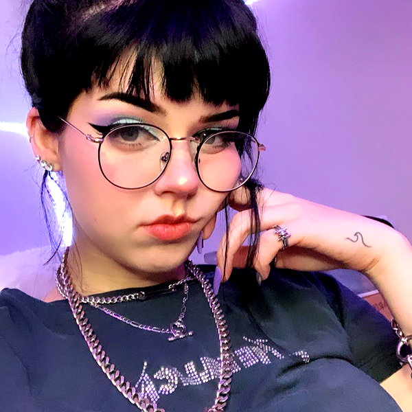 yeahimcaroline instagram image archive image