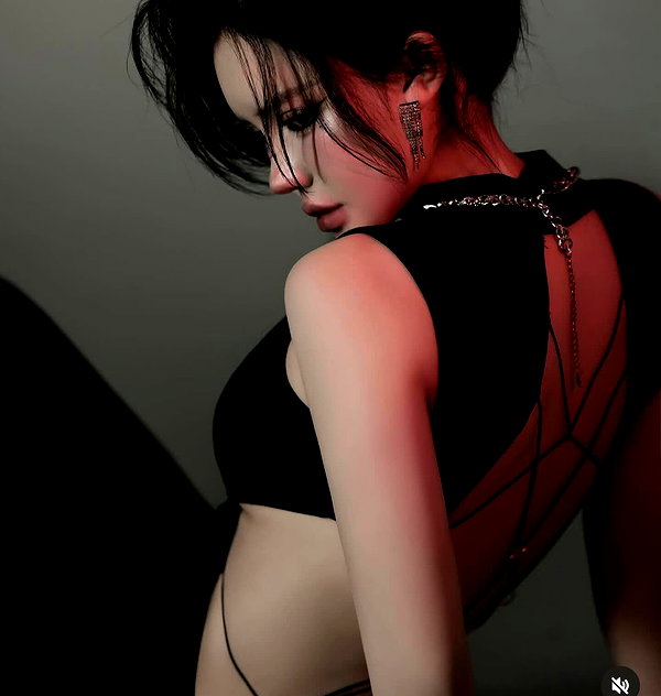 lyhythuedoxinh instagram image archive image