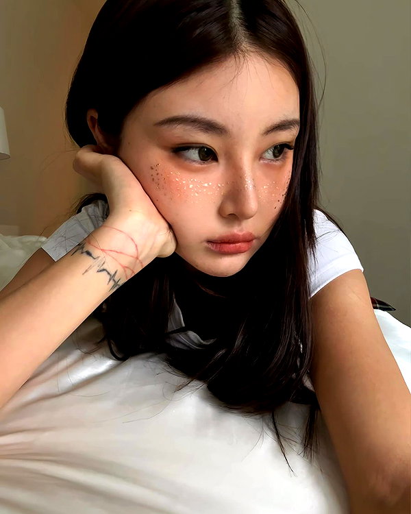 ll.lu1s instagram image archive image
