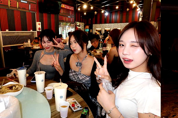 _jyying instagram image archive image