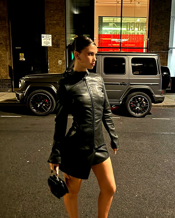 leahhalton instagram image archive image