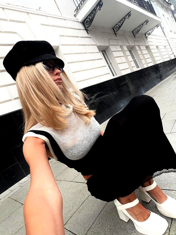 kkwwwv instagram image archive image