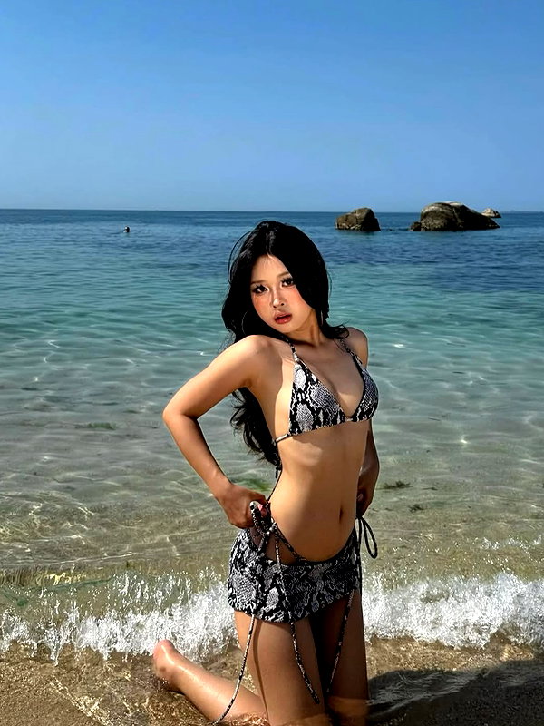 lyhythuedoxinh instagram image archive image