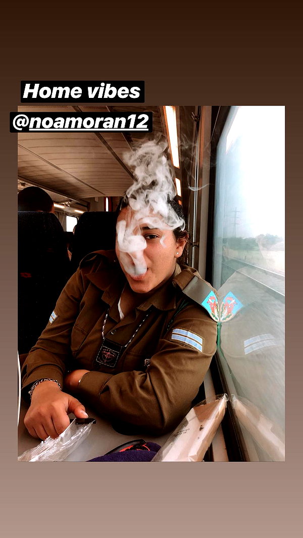 romi_henenson instagram image archive image