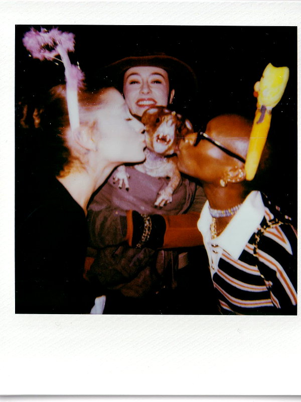 arianagrande instagram image archive image
