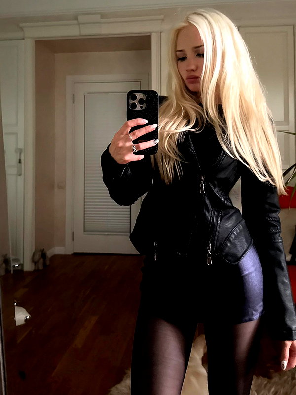 aseynat0r instagram image archive image