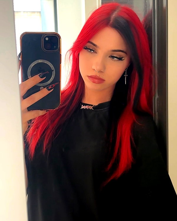 _roniira instagram image archive image