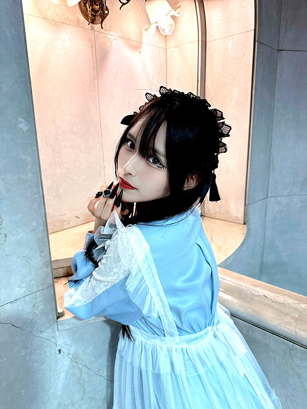 yamikumo_leisa instagram image archive image
