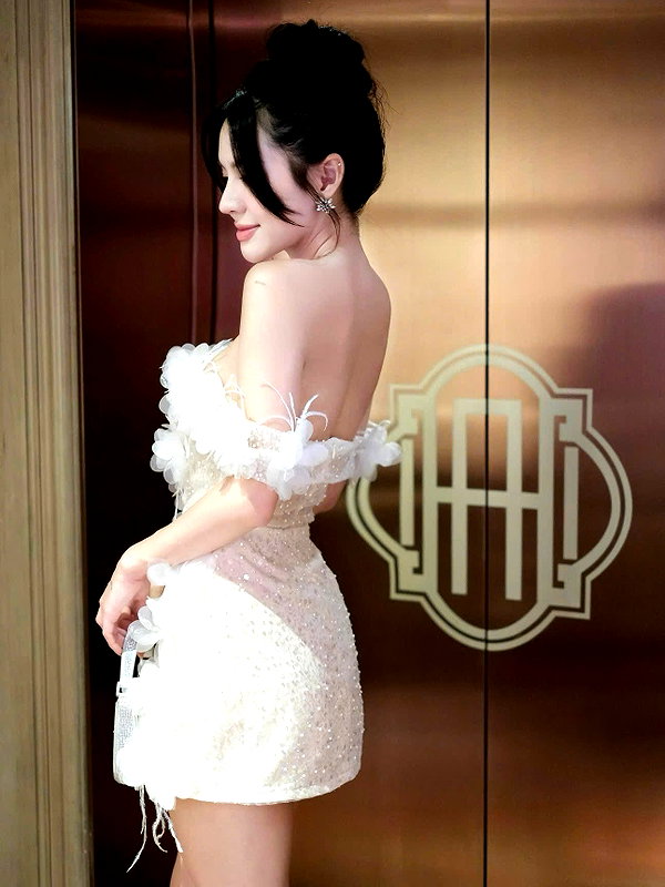 lyhythuedoxinh instagram image archive image