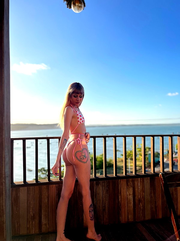 jadelaverne instagram image archive image