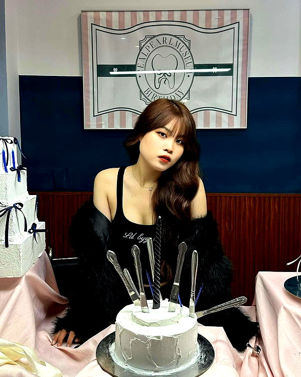 lyhythuedoxinh instagram image archive image
