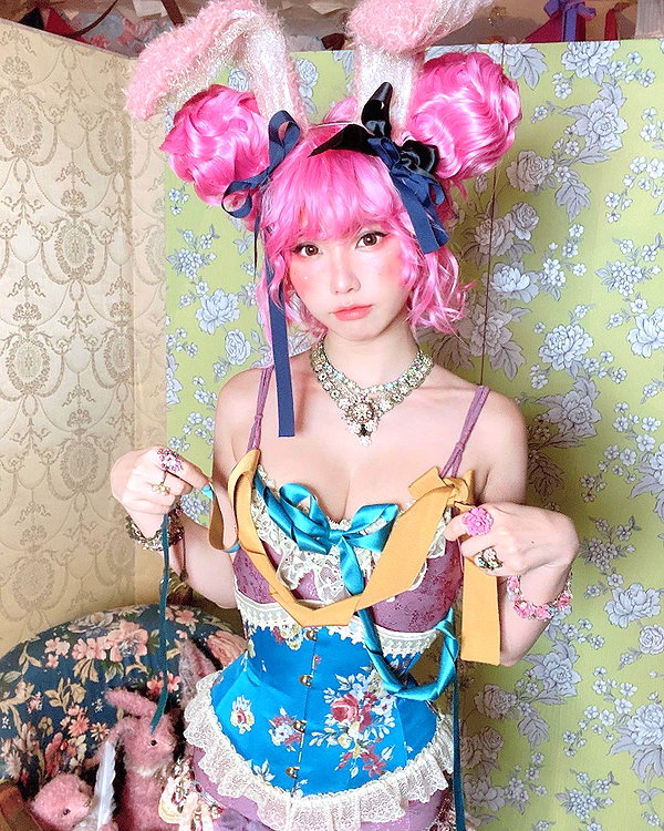 enakorin instagram image archive image