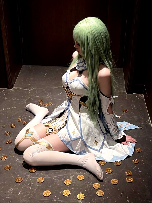 waifufaee instagram image archive image