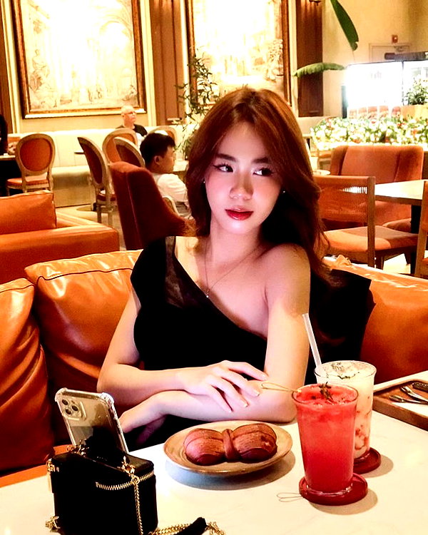 lyhythuedoxinh instagram image archive image