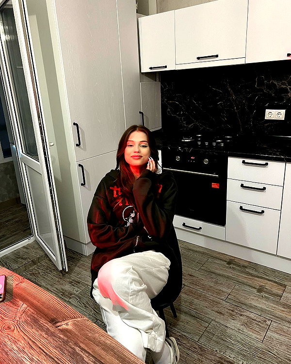 uno.clown instagram image archive image