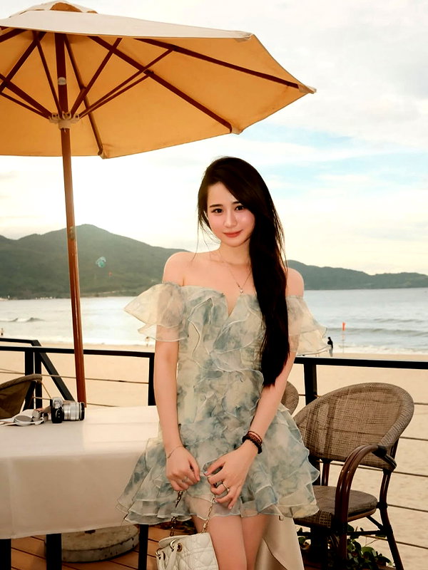 lyhythuedoxinh instagram image archive image
