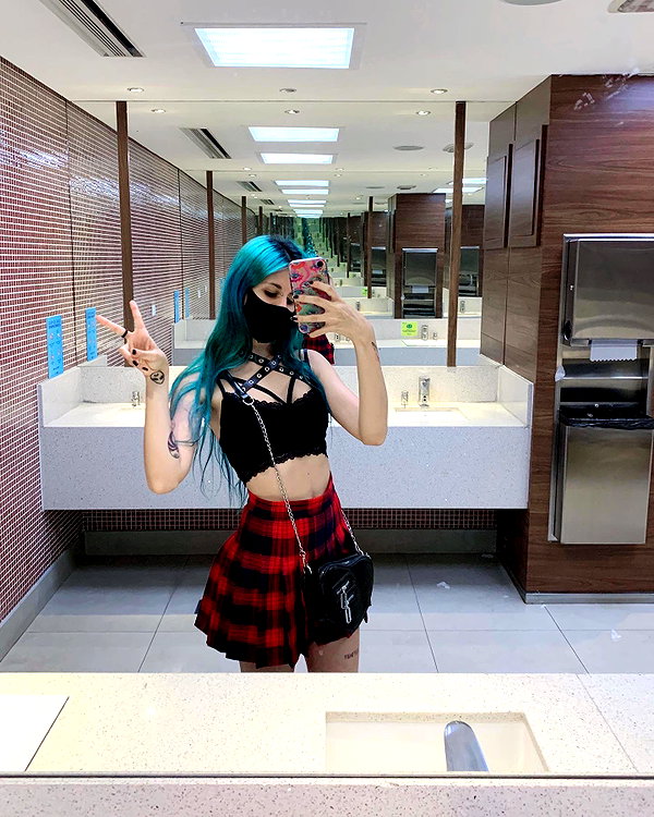 jadelaverne instagram image archive image