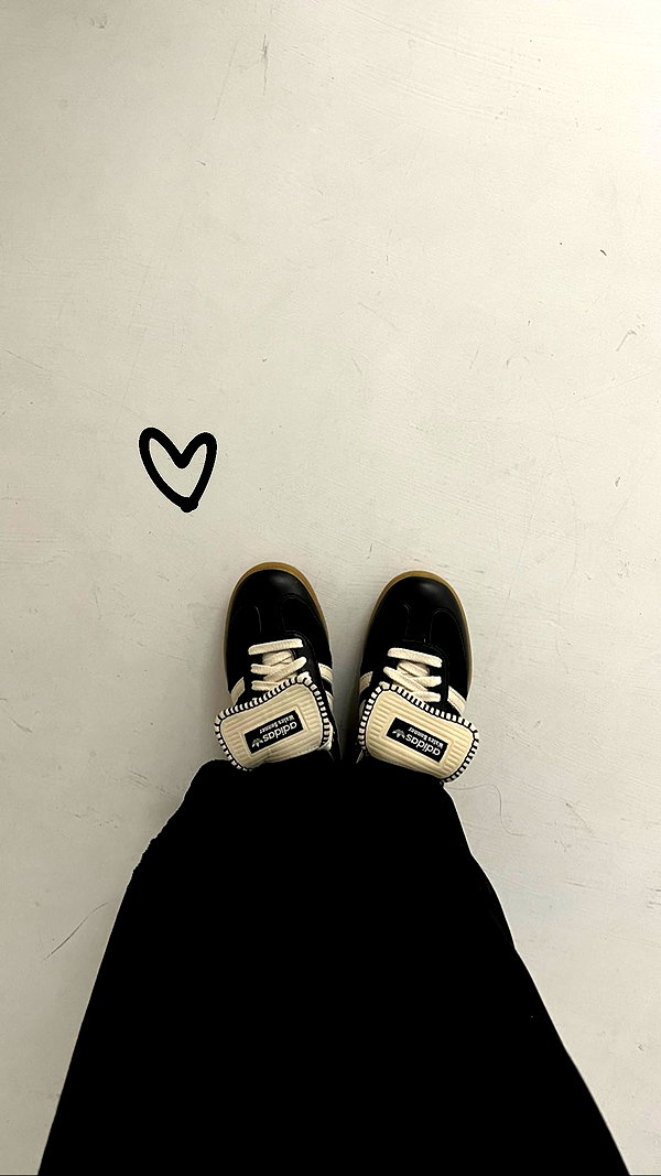 a.tinn___ instagram image archive image