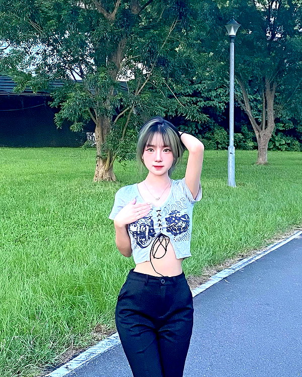52._.0921 instagram image archive image