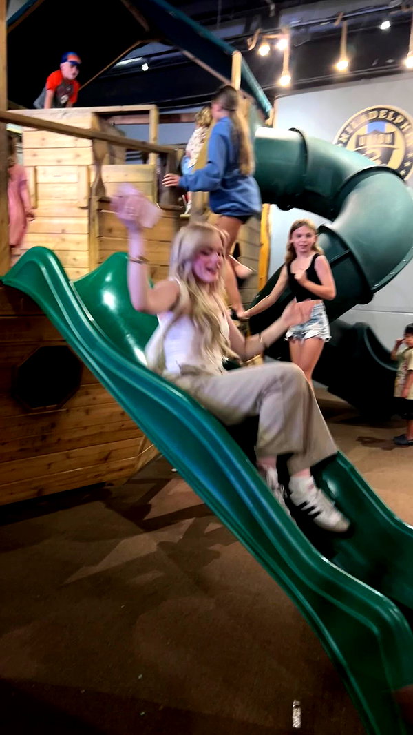 olivia.bolgerr instagram image archive image