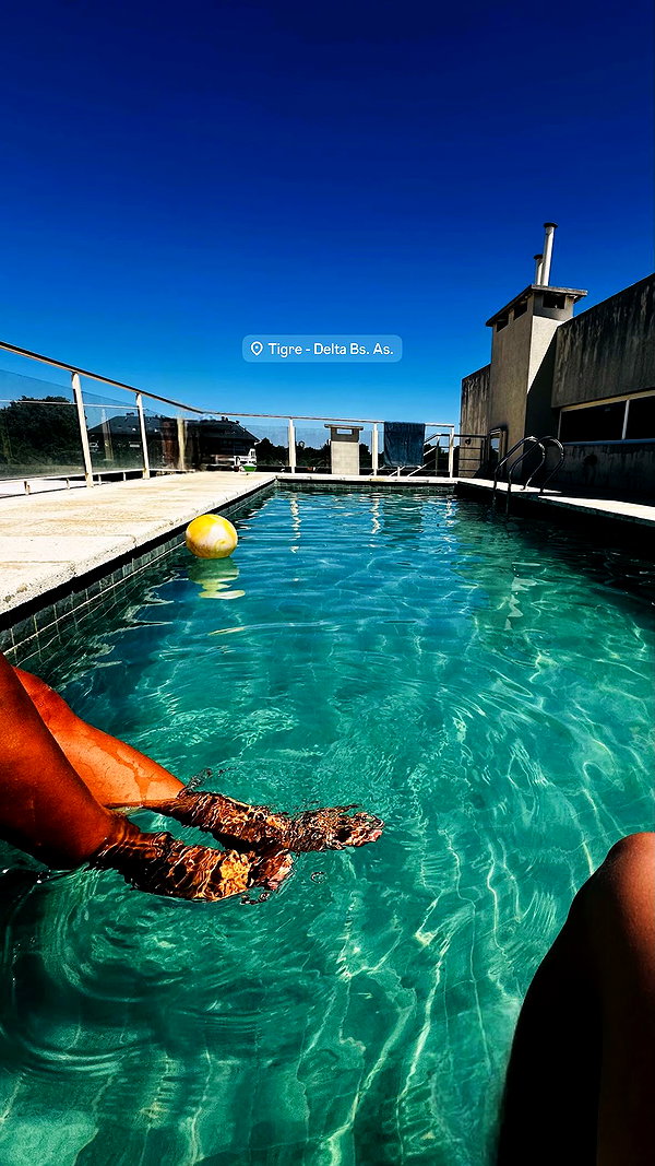maii.ferreiraa instagram image archive image
