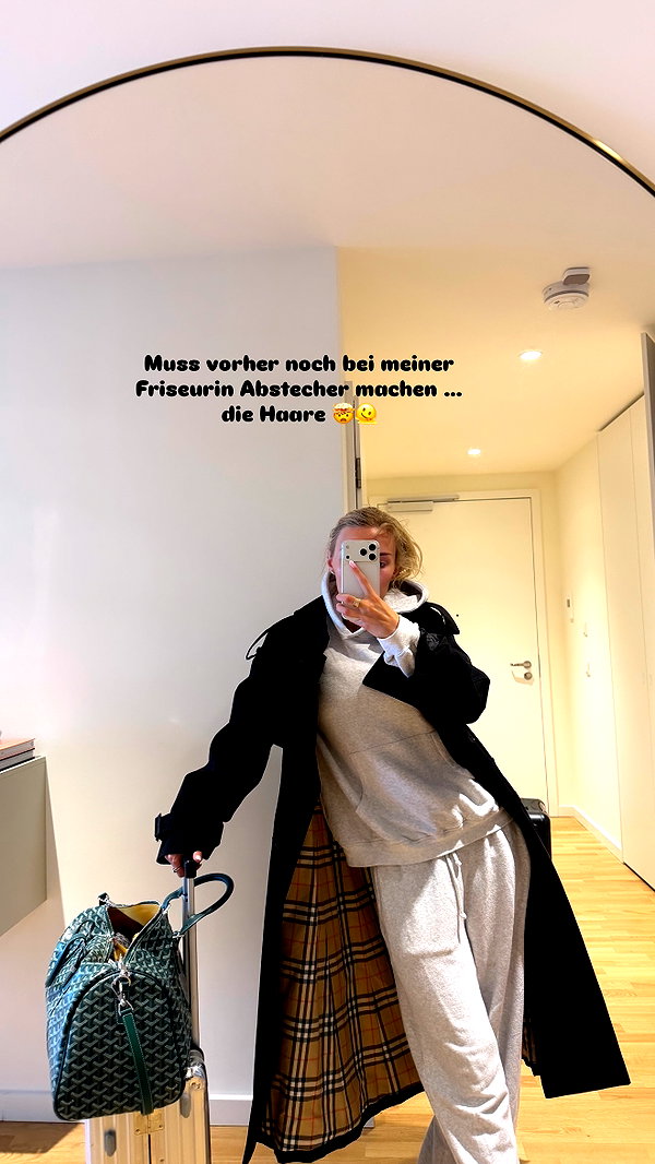 alexis.blond instagram image archive image