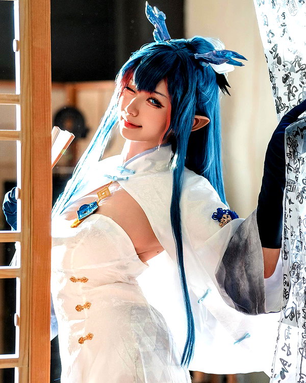 xier_cos instagram image archive image
