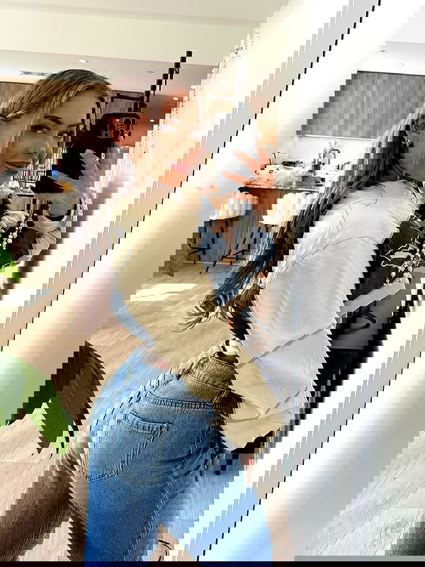 itshayleydavies itshayleydavies archive image