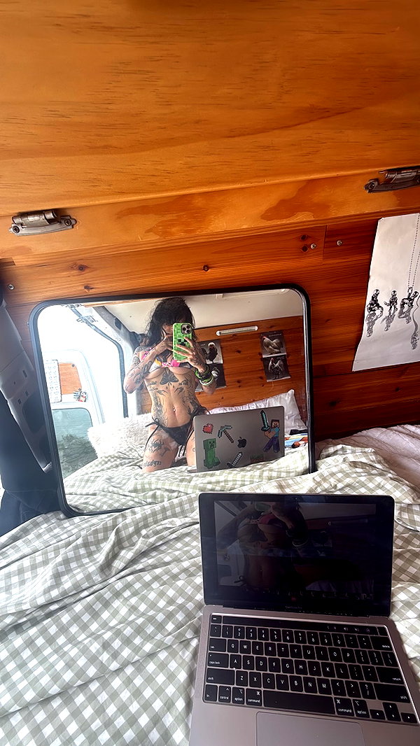 zommmbri instagram image archive image