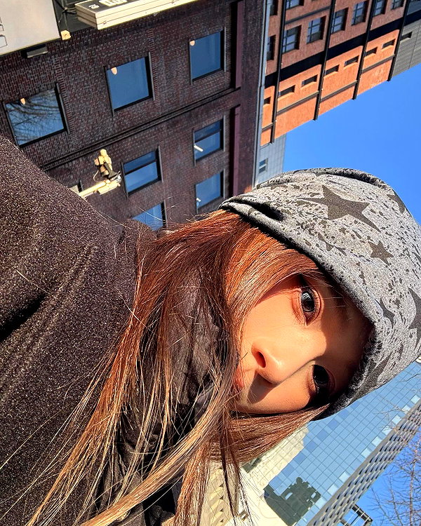 e.shao_417 instagram image archive image