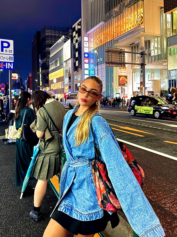 maya.keyy instagram image archive image