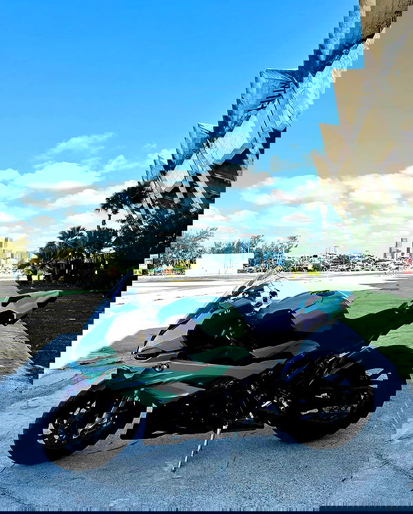 itshayleydavies itshayleydavies archive image