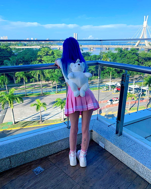 jadelaverne instagram image archive image