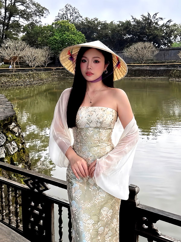 lyhythuedoxinh instagram image archive image